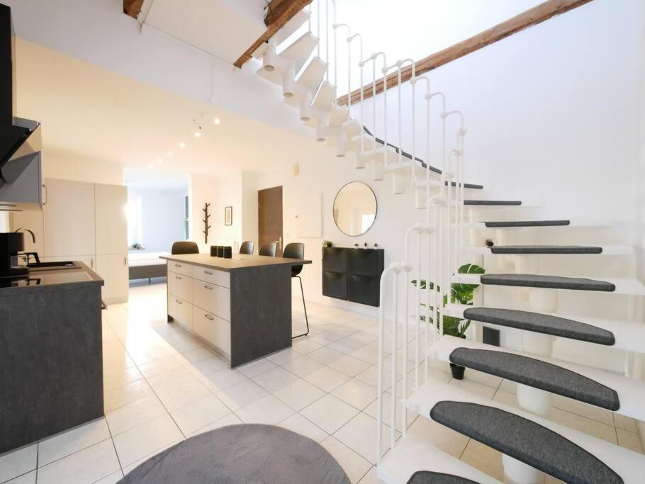 110 M2, Dachterrasse, Kueche, Zentral, Ruhige Lage Apartment Paderborn Bagian luar foto